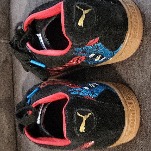 RARE PUMA X Santa CruZ skateboard collaboration size 10.5 mens - Picture 5 of 9